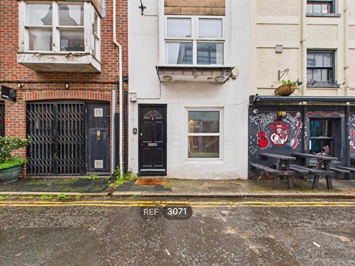 4 Bedroom Terraced House To Rent In Trafalgar Court, Brighton, BN1