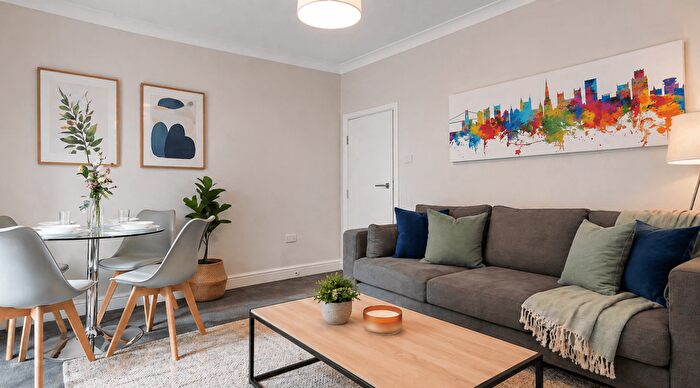 4 Bedroom House To Rent In Balmain Street, Totterdown, BS4