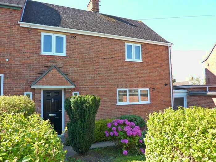 3 Bedroom House To Rent In Charlton Kings, GL52