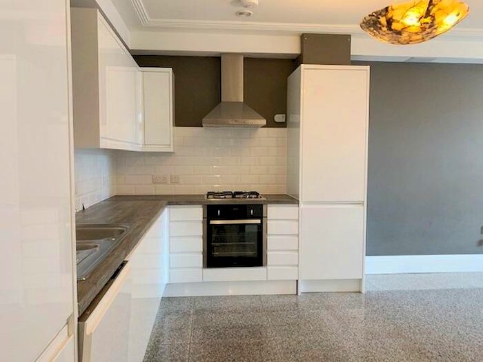 2 Bedroom Apartment To Rent In Broadway, Peterborough, PE1