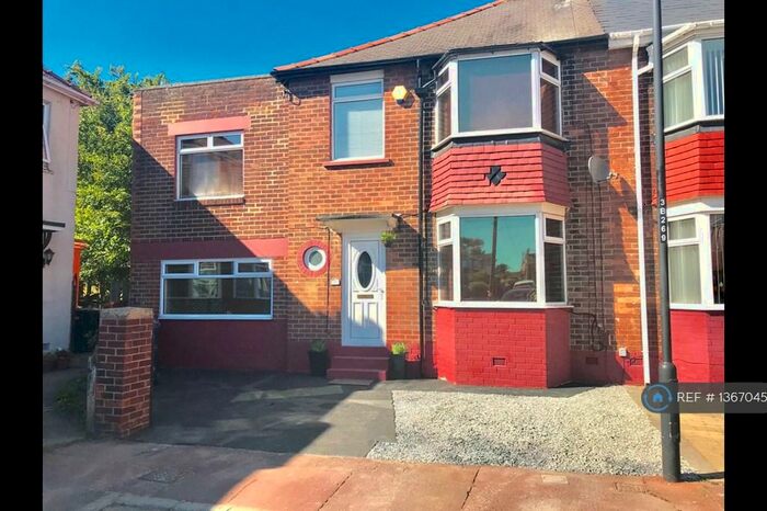 5 Bedroom Semi-Detached House To Rent In Westerhope, Newcastle Upon Tyne, NE5