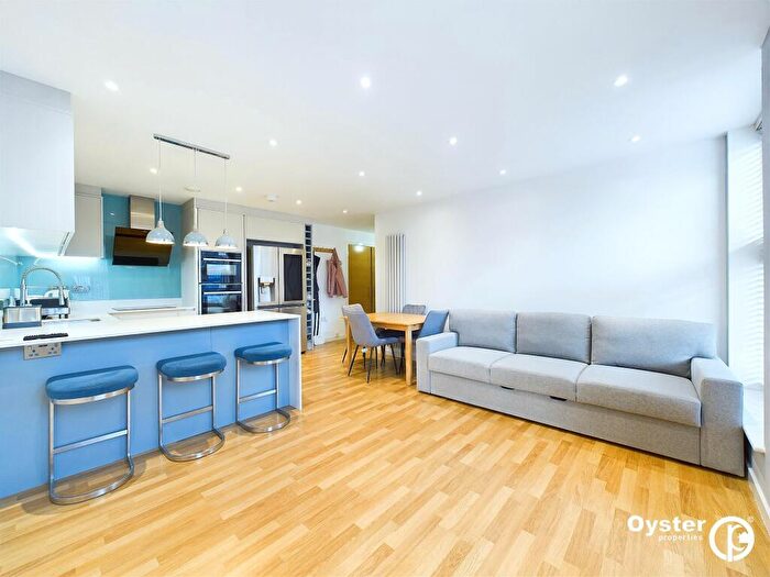 2 Bedroom Apartment To Rent In Letchworth Road, Stanmore, HA7