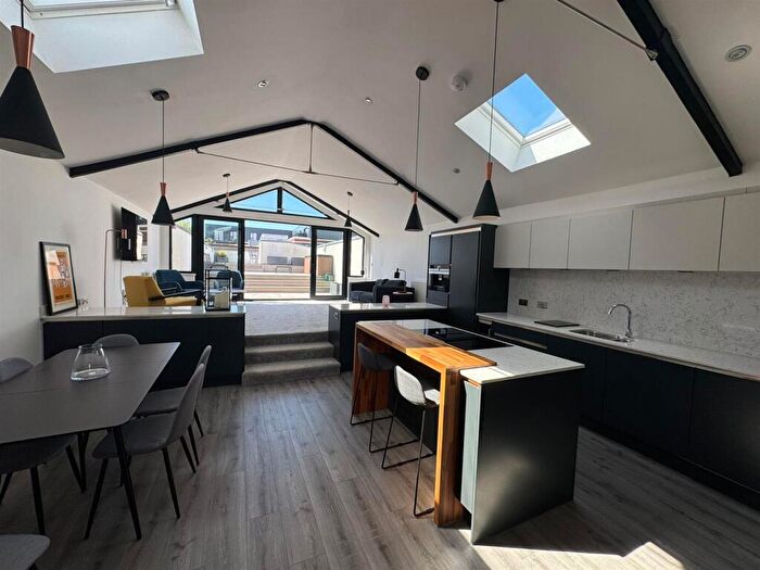 2 Bedroom Apartment To Rent In Consort House, - Homer Road, Solihull, B91