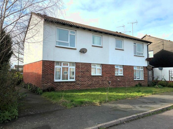 1 Bedroom Flat To Rent In Armada Way, Littlehampton, BN17