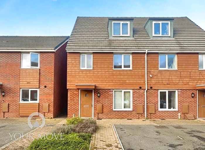 3 Bedroom Semi Detached House For Sale In Muir Drive, Dartford, Kent, DA1