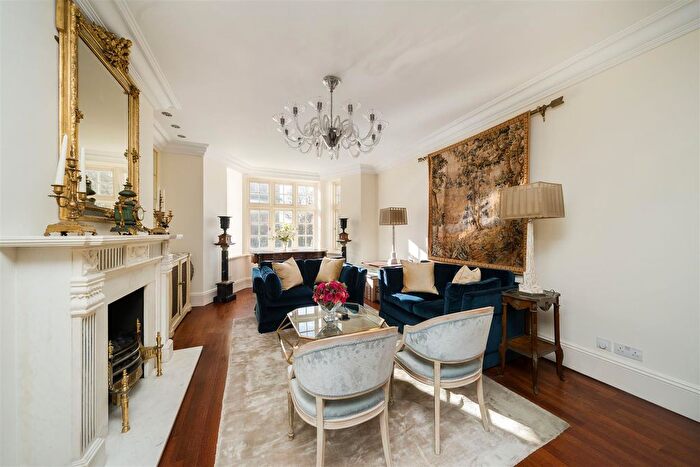 2 Bedroom Flat For Sale In Clifton Court, Northwick Terrace, London, NW8