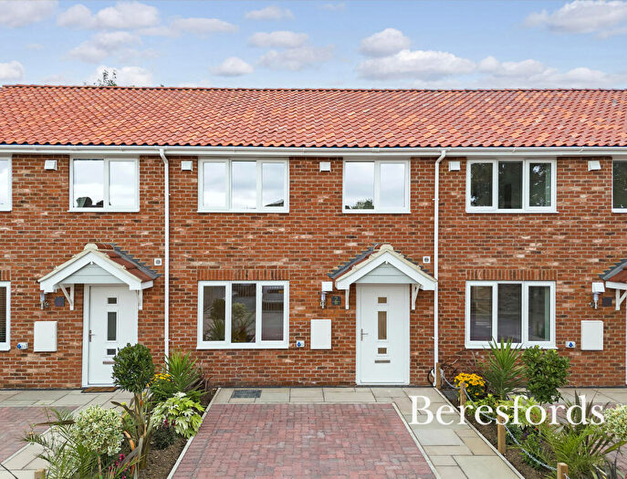 3 Bedroom Terraced House For Sale In Apsley Mews, Victoria Road, RM1