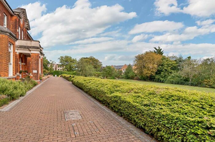 2 Bedroom Flat For Sale In Charles Sevright Way, Mill Hill, NW7