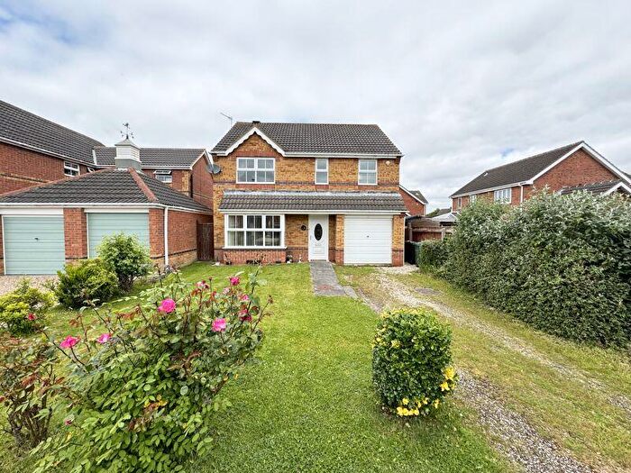 4 Bedroom Detached House To Rent In Darwin Court, Grimsby, DN34