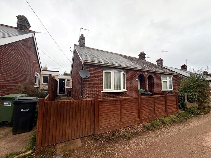2 Bedroom Semi-Detached Bungalow For Sale In Gibson Road, Sible Hedingham, Halstead, CO9