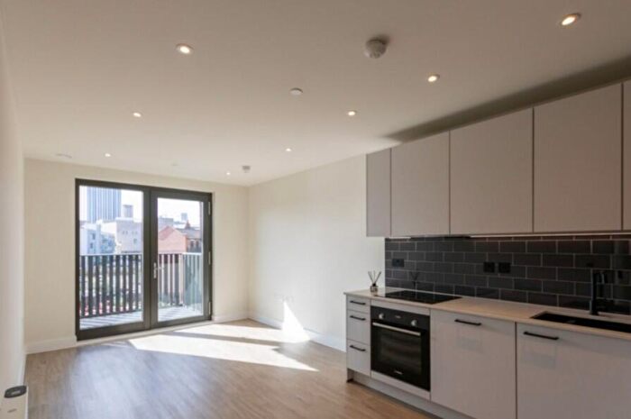 1 Bedroom Apartment To Rent In Cardigan Wharf, Glasswater Locks, Pitt Street, Birmingham, B4