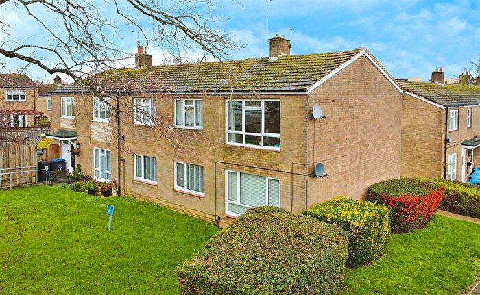 2 Bedroom Maisonette For Sale In Clinton End, Leverstock Green, HP2