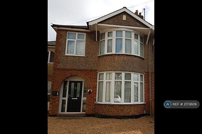 3 Bedroom Semi-Detached House To Rent In Oxford, Oxford, OX4