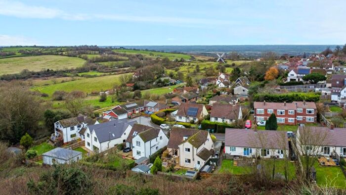 4 Bedroom Detached House For Sale In Brill, Buckinghamshire, HP18