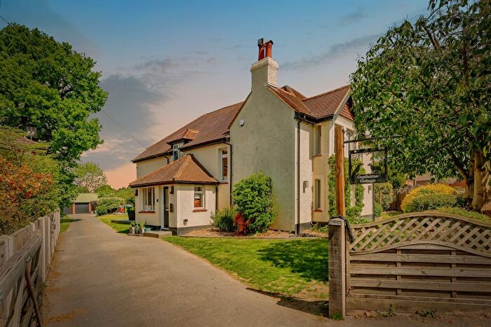 5 Bedroom Detached House For Sale In Copthorne Bank, Copthorne, Crawley, RH10