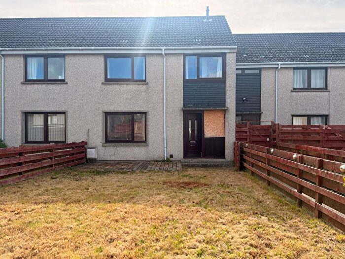 3 Bedroom Terraced House For Sale In Kirkside, Alness, IV17