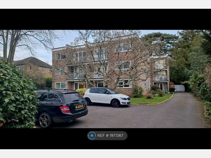 2 Bedroom Flat To Rent In Marlborough Road, Bournemouth, BH4