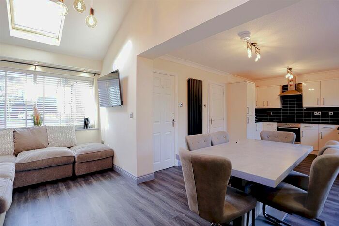 3 Bedroom Detached House To Rent In The Dales, Langho, Blackburn, BB6