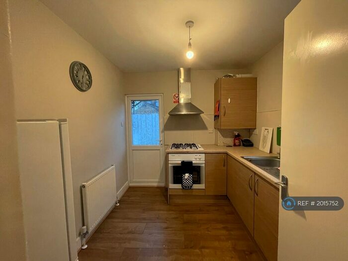 1 Bedroom Flat To Rent In Trundleys Road, London, SE8