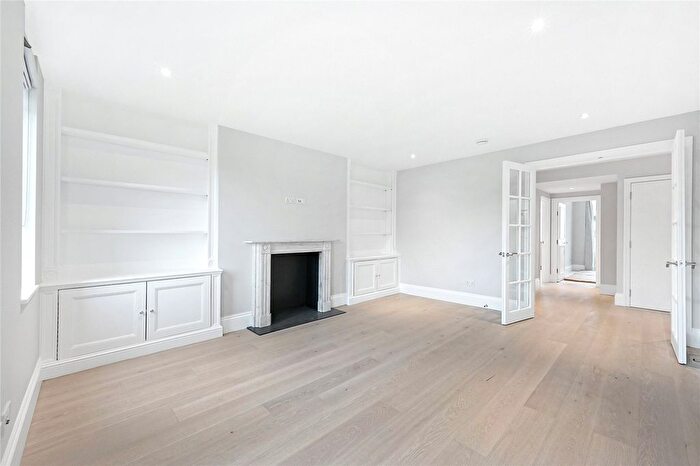 2 Bedroom Flat To Rent In Oakley House, Sloane Street, SW1X