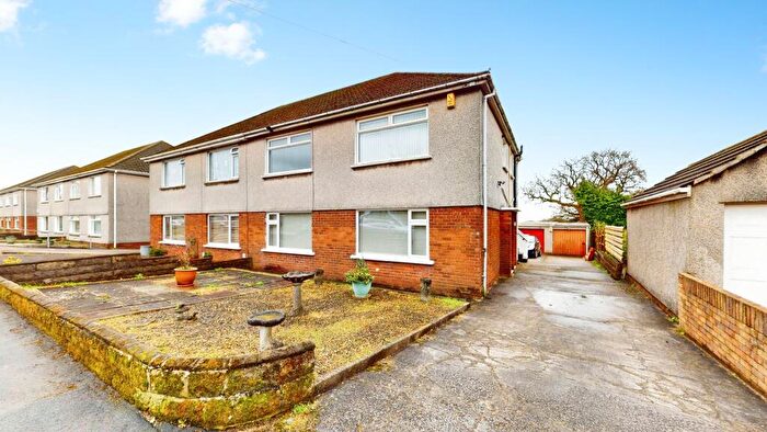 2 Bedroom Flat To Rent In Heol Erwin, Rhiwbina, Cardiff, CF14