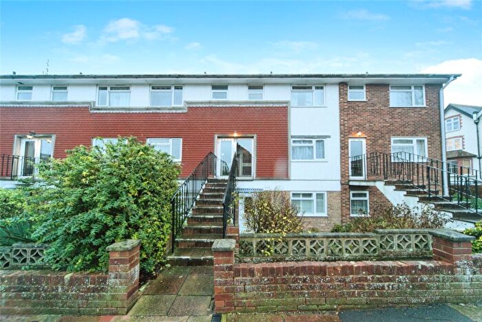 1 Bedroom Flat For Sale In Moat Croft Road, Eastbourne, BN21