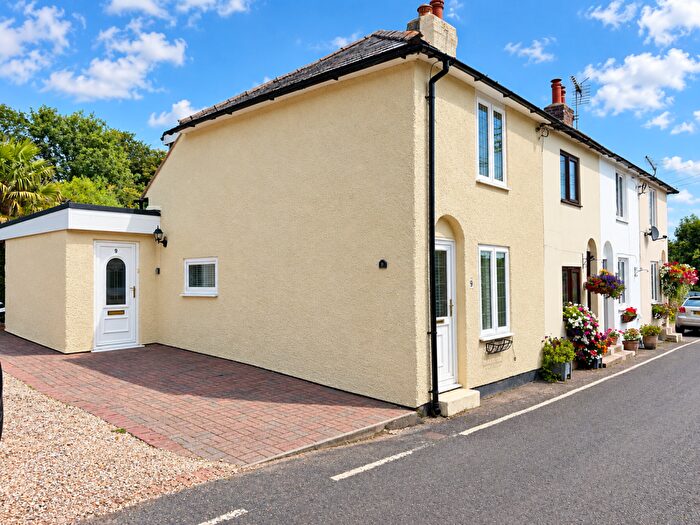 1 Bedroom Cottage For Sale In The Street, East Langdon, CT15