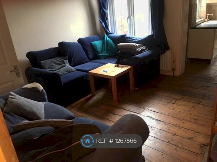 5 Bedroom Terraced House To Rent In Markenfield Road, Guildford GU1