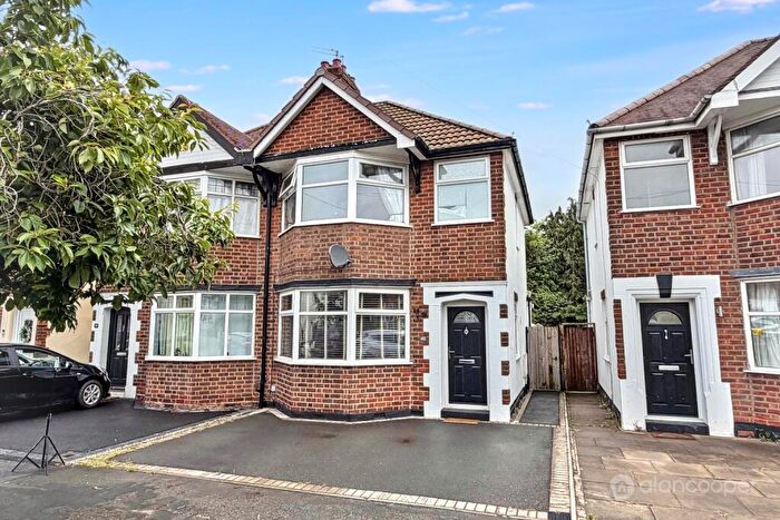 3 Bedroom Semi-Detached House For Sale In St Nicolas Road, Nuneaton, CV11