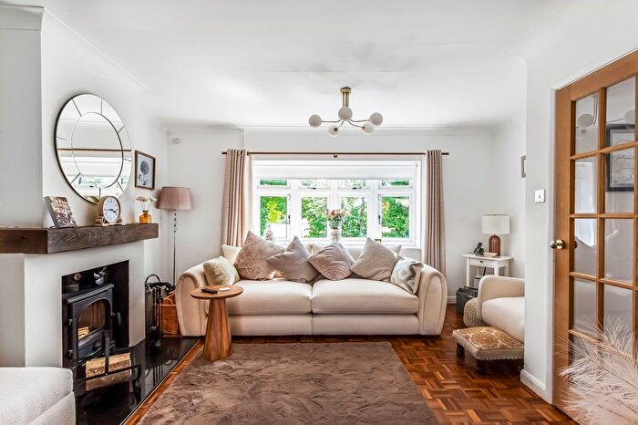 3 Bedroom Cottage For Sale In Chafford Lane, Fordcombe, TN3