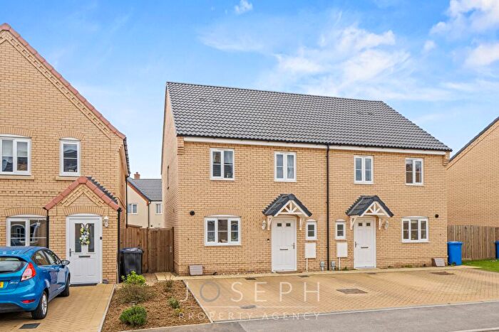 3 Bedroom Semi-Detached House For Sale In Foxglove Road, Capel St. Mary, IP9