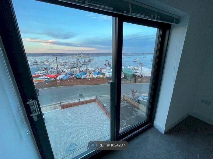 1 Bedroom Flat To Rent In Clarence House, Gosport, PO12