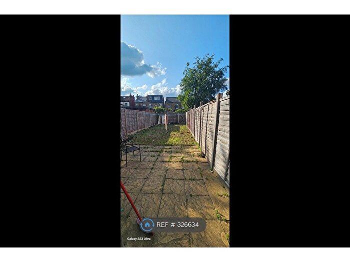 1 Bedroom Flat To Rent In Great West Road, Brentford, TW8