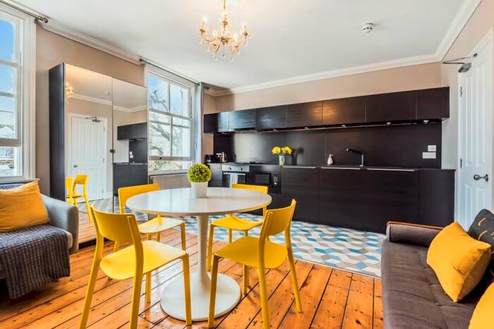 7 Bedroom Terraced House For Sale In Loftus Road, Shepherds Bush, London, W12