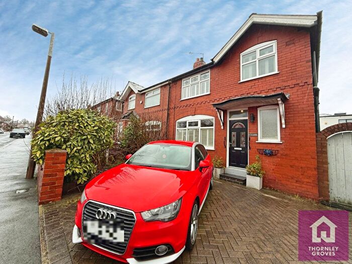 3 Bedroom Semi Detached House For Sale In Avondale Drive, Salford, M6