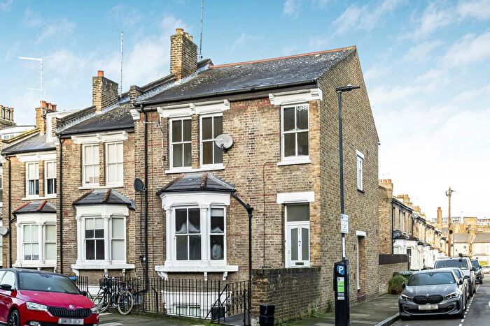 1 Bedroom Flat To Rent In Woodlands Park Road, London, SE10