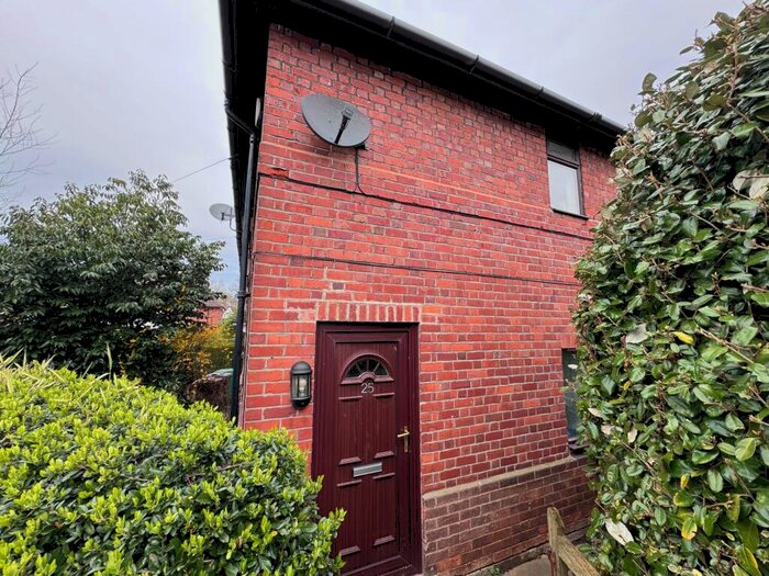 2 Bedroom House To Rent In Bosley Square, Beeston, NG9