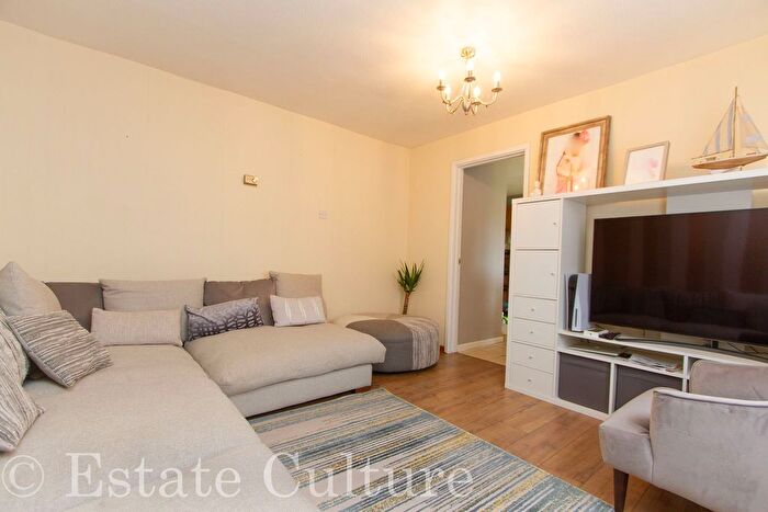 3 Bedroom Terraced House For Sale In Hallway Drive, Shilton, Coventry, CV7