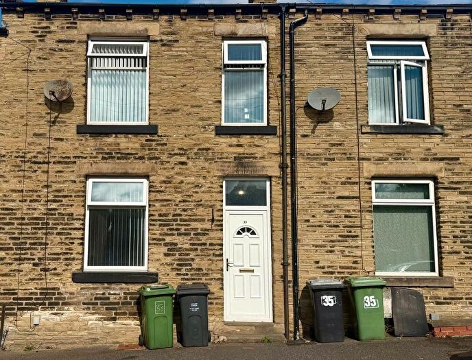 2 Bedroom Terraced House To Rent In King Street, Heckmondwike, WF16