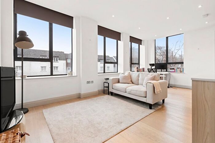 1 Bedroom Flat To Rent In York Road, Battersea, SW11