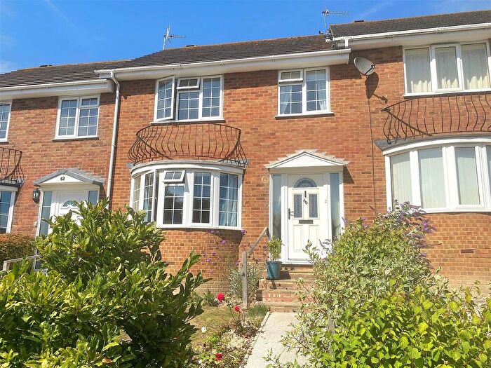 3 Bedroom Property For Sale In Links Drive, Bexhill-On-Sea, TN40