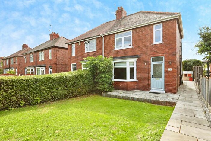 3 Bedroom Semi-Detached House For Sale In Worksop Road, Swallownest, Sheffield, S26