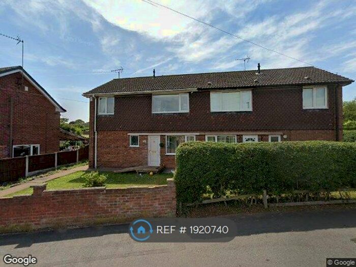 3 Bedroom Semi-Detached House To Rent In Springfield Avenue, Shirebrook, Mansfield, NG20