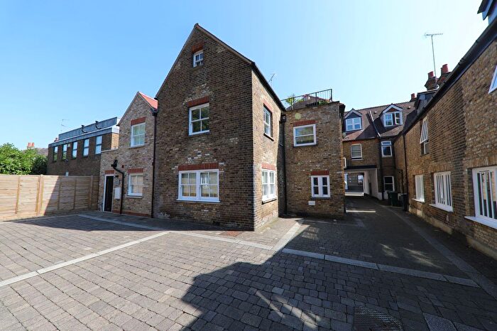 2 Bedroom Semi-Detached House To Rent In Church Street, Rickmansworth, WD3