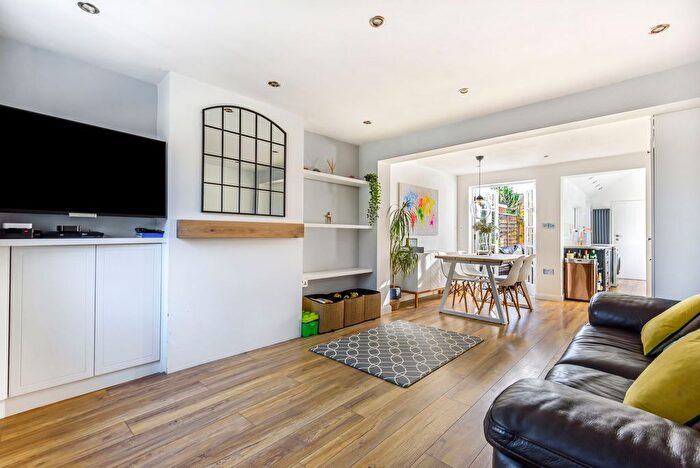 2 Bedroom Terraced House To Rent In Tangier Lane, Eton, SL4