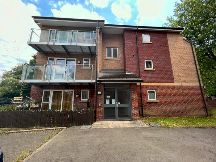 2 Bedroom Flat To Rent In Cottingham Road, Hull, HU6