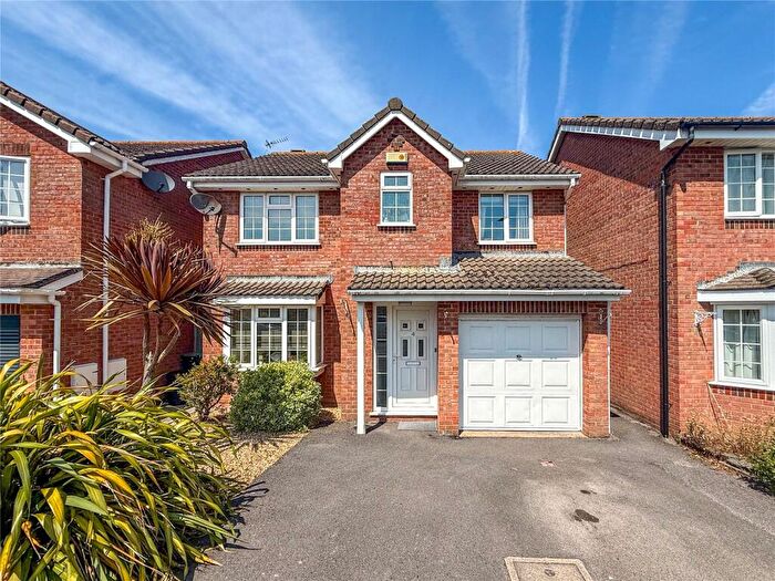 4 Bedroom Detached House For Sale In Valiant Way, Christchurch, Dorset, BH23