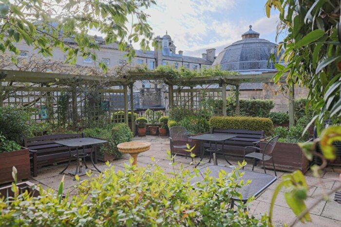1 Bedroom Flat For Sale In Grand Parade, Bath, BA2