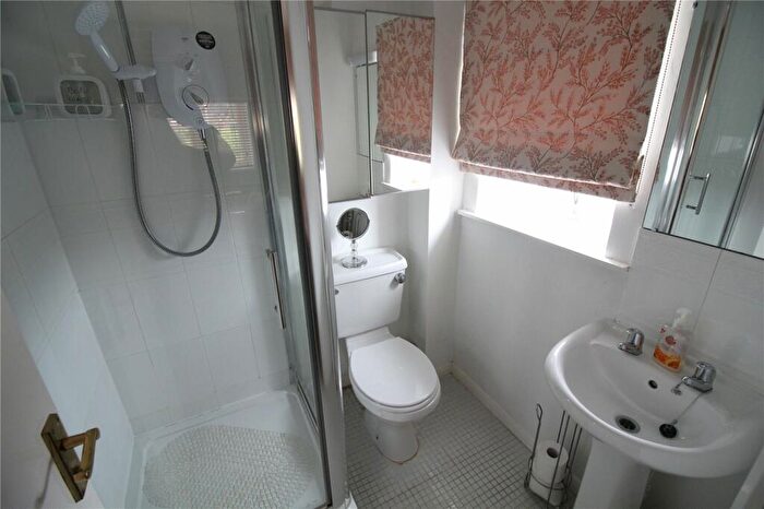 3 Bedroom End Of Terrace House For Sale In Gamekeepers Close, Swindon, Wiltshire, SN25