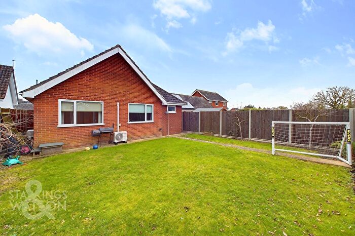 2 Bedroom Detached Bungalow For Sale In Millway Avenue, Roydon, IP22